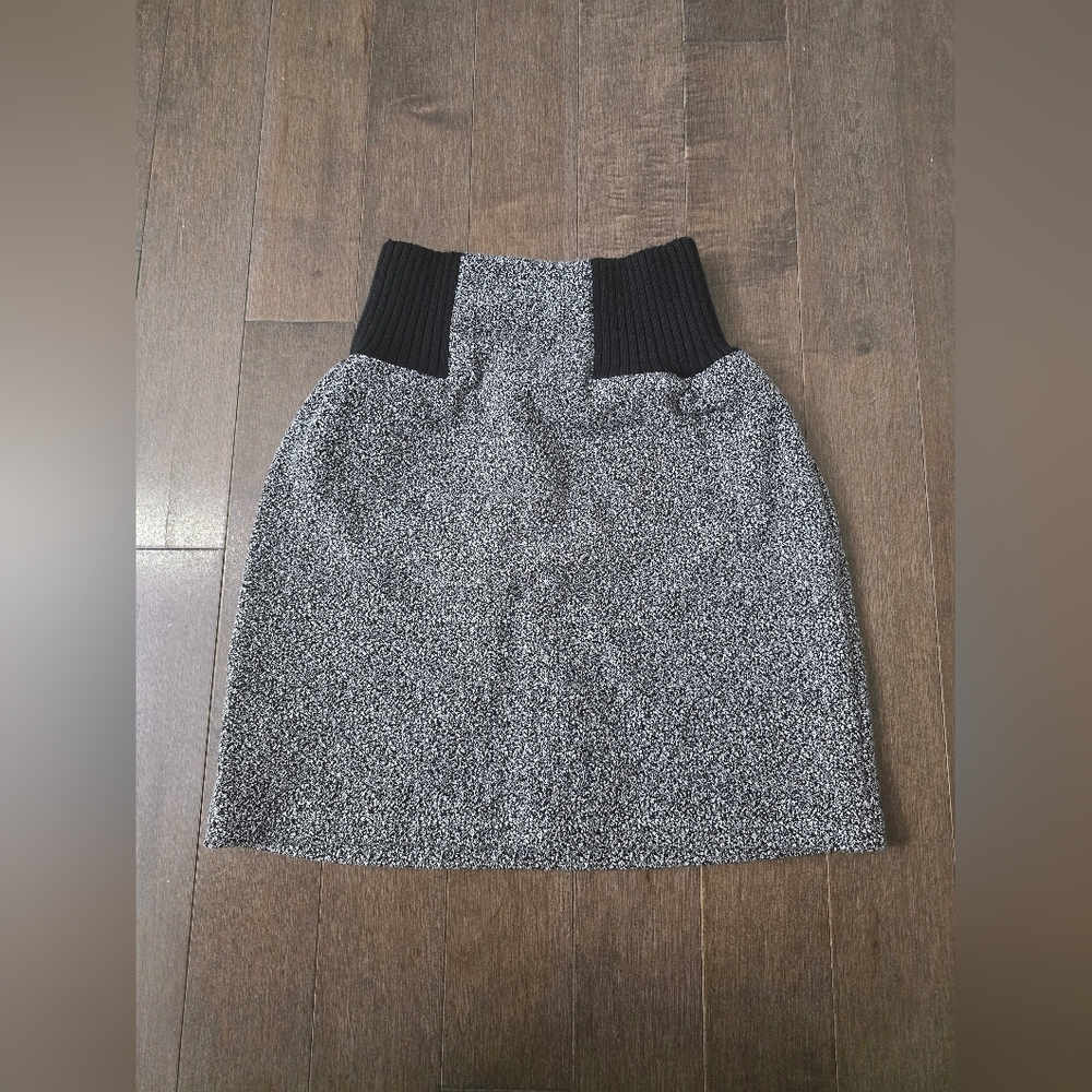 Club Monaco Black and Gray Pencil Skirt